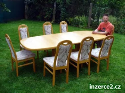 Jídelní stůl rozkládací až na 240 cm, 8 čalouněných židlí, jen jako komplet