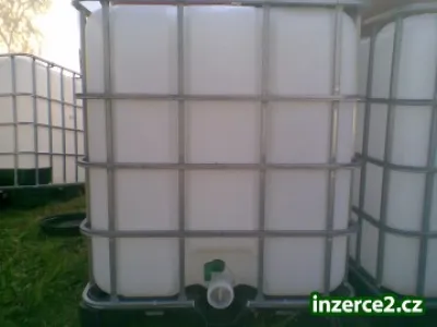 Plastová zahradní nádrž barel na vodu ibc kontejner 1000l s dovozem od potravin