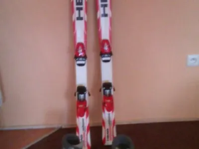 Prodám dětské lyže ,boty a boty na snowbord