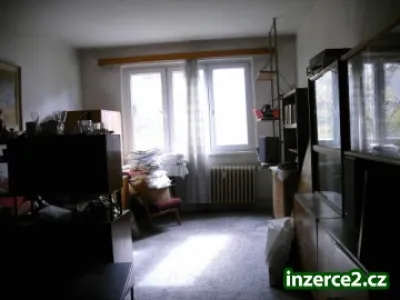 Vlastník prodá byt 2+1, 57,6m2 osobní vlastnictví, 1.patro   Praha 10 Malešice, Tuchorazská ul. krásná klidná lokalita plná zeleně v blízkosti jsou veškeré služby