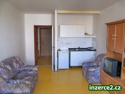 Pronájem: 1+kk/B, Praha 9 - Letňany, ul. Frýdecká.