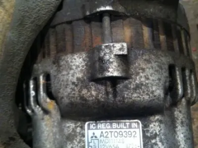 Alternator od Mitsubishi 1.5  rok vyroby 1991