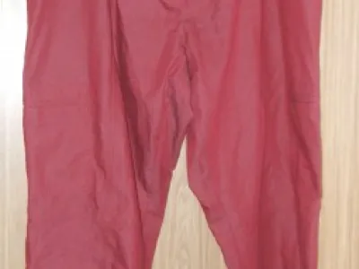 KOMPLET DÁMS. VELKÝ ČERVENÝ STREČ. VEL. 54