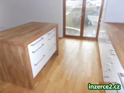Krásný, prostorný, nový byt 107 m2, s garážovým stání (PRODÁNO)