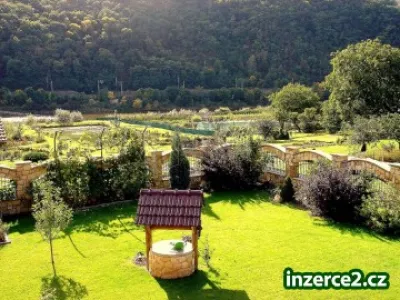 NOVOSTAVBA RD, s pozemkem  1300 m2 Praha - východ
