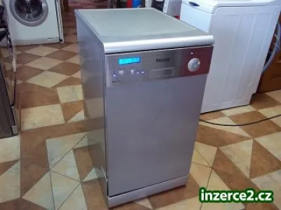 Myčka nádobí BAUMATIC BFD47SS (úzká)