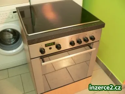 Nerezový vestavný sporák Bauknecht FSEM6