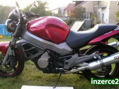 HONDA X11 ČERVENÁ METALÍZA -super stav