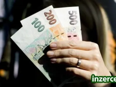 Také musíte obracet každou korunku v ruce?