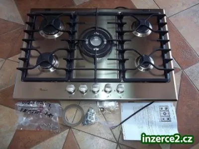Vestavná NEPOUŽITÁ plynová varná deska WHIRLPOOL AKT