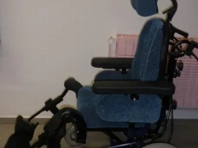 prodám invalidní mechanický vozík Invacare Silencio