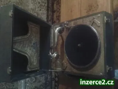 starožitný gramofon