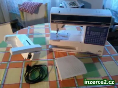 Šicí programovací stroj Husquarna