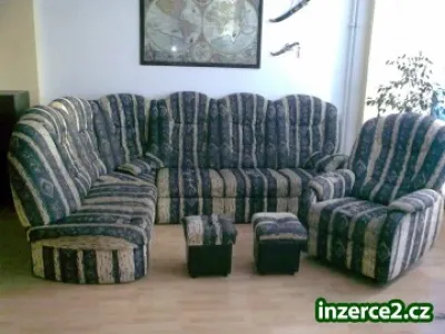 Prodám starší sedací soupravu.
