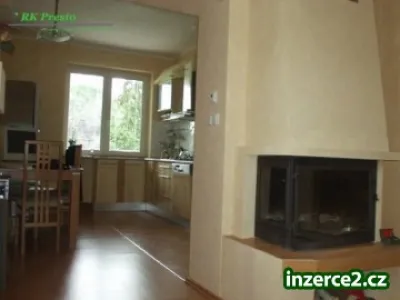 Pronájem luxusního bytu 2+1 s krbem, nedaleko IGY.