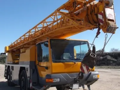 Autojeřáb Liebherr LTM 1030/2 výtečný stav-25000KM