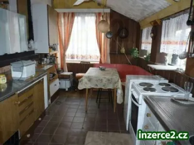 Rodinný dům 4+1, zahrada 622m2, Podlešín