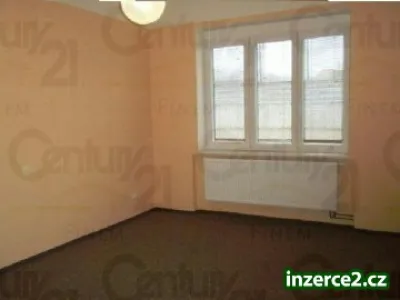 Byt 1+1, 42m2, Kralupy nad Vltavou - centrum.