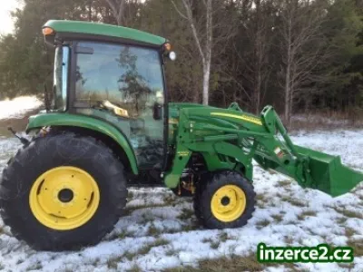 John Deere 45 CX s čelním nakladačem