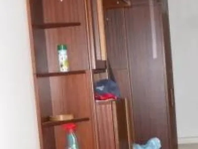 Prodám předsíňový nábytek