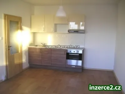 Pronájem bytu 2+kk s balkonem, ČB.