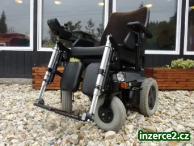 PRONÁJEM ELEKTRICKÝCH INVALIDNÍCH VOZÍKŮ