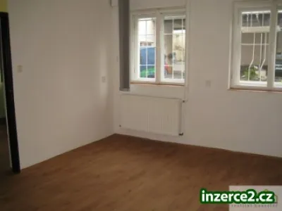 Pronájem 3x kancelář (60m2), Praha 5 (Smíchov), ul. U Nikolajky.