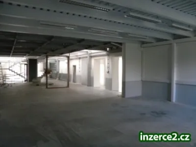 Obchodní prostory 136m2 jen za 20 900 Kč /měsíc