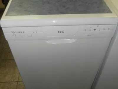 Myčka ECG