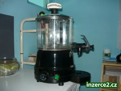 Výrobník horké čokolády.