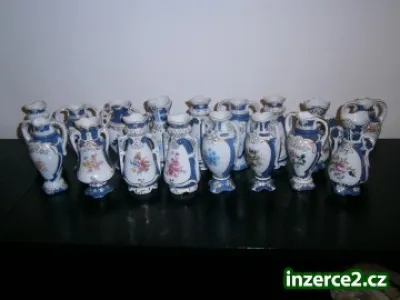 17 ks značkových, porcelánových amfor - DUX