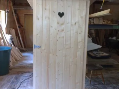 Kadibudka, suché WC