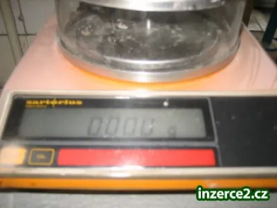 laboratorní váhy Sartorius 0-200g