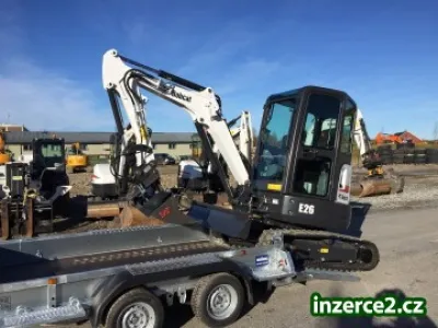 Bobcat E26 Minirypadlo