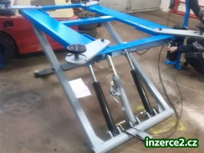 Nůžkový zvedák 2800 kg
