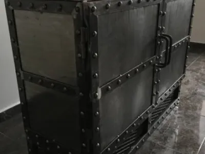 Celokovová industriální skříňka