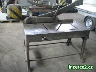 Tabulové nůžky NTP 1000/2