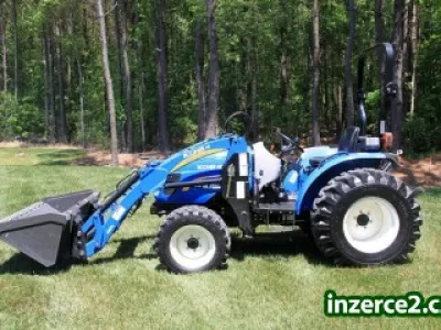 New Holland sBoomer.40 traktor
