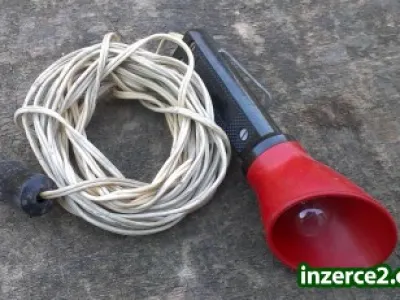 Montážní lampička pro veterány