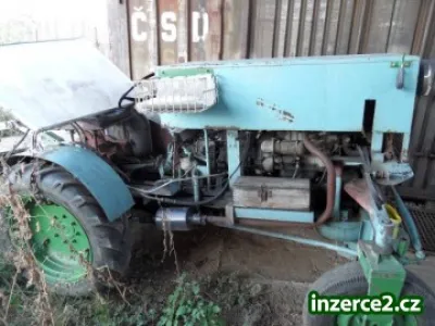 Traktor domácí výroby s motorem Oktavie