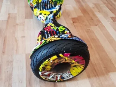 Malý novy hoverboard