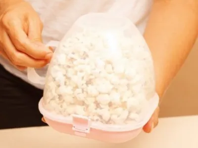 Nádoba na pražení popcornu v mikrovlnné troubě