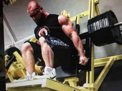 Nakládací fitness stroje typu hammer