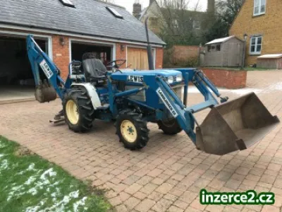 Traktor Ford I220F + příslušenství