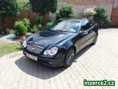 Mercedes C180K - panorama střecha