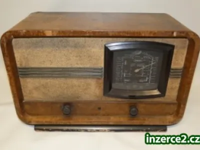 Staré rádio značky Philips
