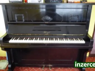 Prodám pianino HEYL model 131 cm se stoličkou