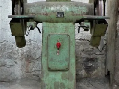 Dvoukotoučové brusky