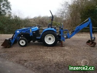 Malotraktor New Holland TdC-II7D + příslušenství